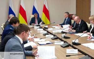 Сергей Меняйло провёл заседание комиссии по координации работы по противодействию коррупции в республике