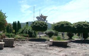 Во Владикавказе продолжают благоустраивать набережную