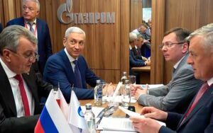На форуме в Грозном Сергей Меняйло провел ряд рабочих встреч