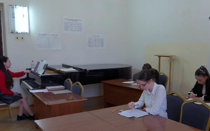 В колледже искусств состоялась Республиканская олимпиада по сольфеджио