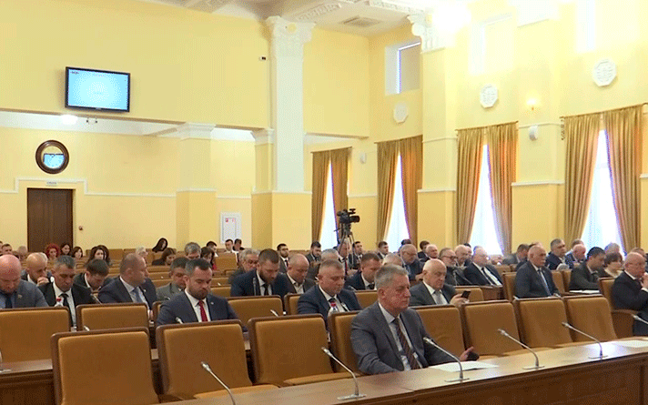 Таймураз Тускаев провел 52-е заседание парламента РСО-Алания