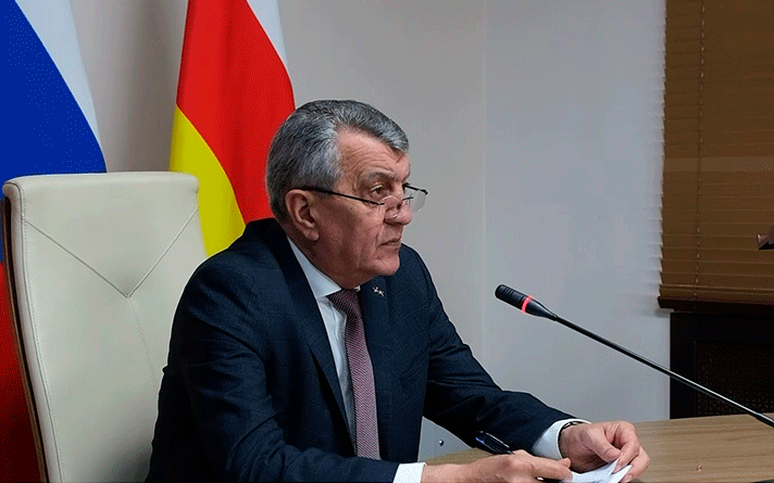 Сергей Меняйло провел еженедельное аппаратное совещание