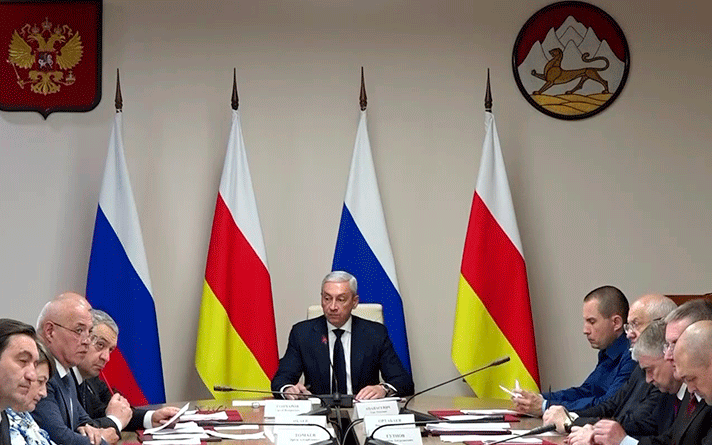 Борис Джанаев провел заседание Правительства РСО-Алания