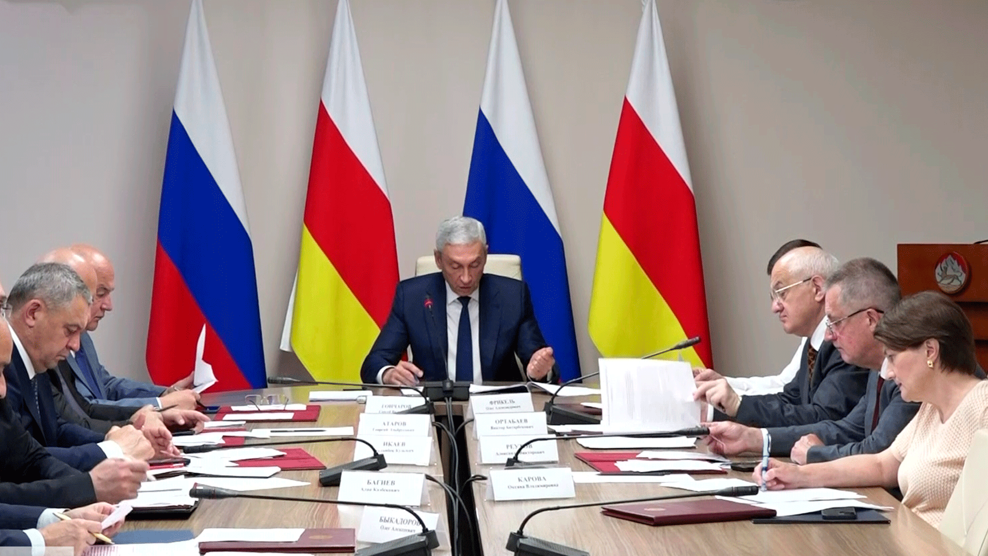 Борис Джанаев провел заседание правительства РСО-Алания