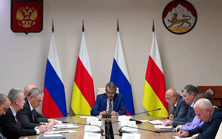 Сергея Меняйло провёл еженедельное аппаратное совещание