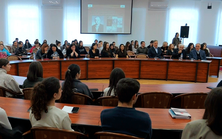 В СОГУ прошла открытая встреча с редакцией литературного журнала «Дарьял»