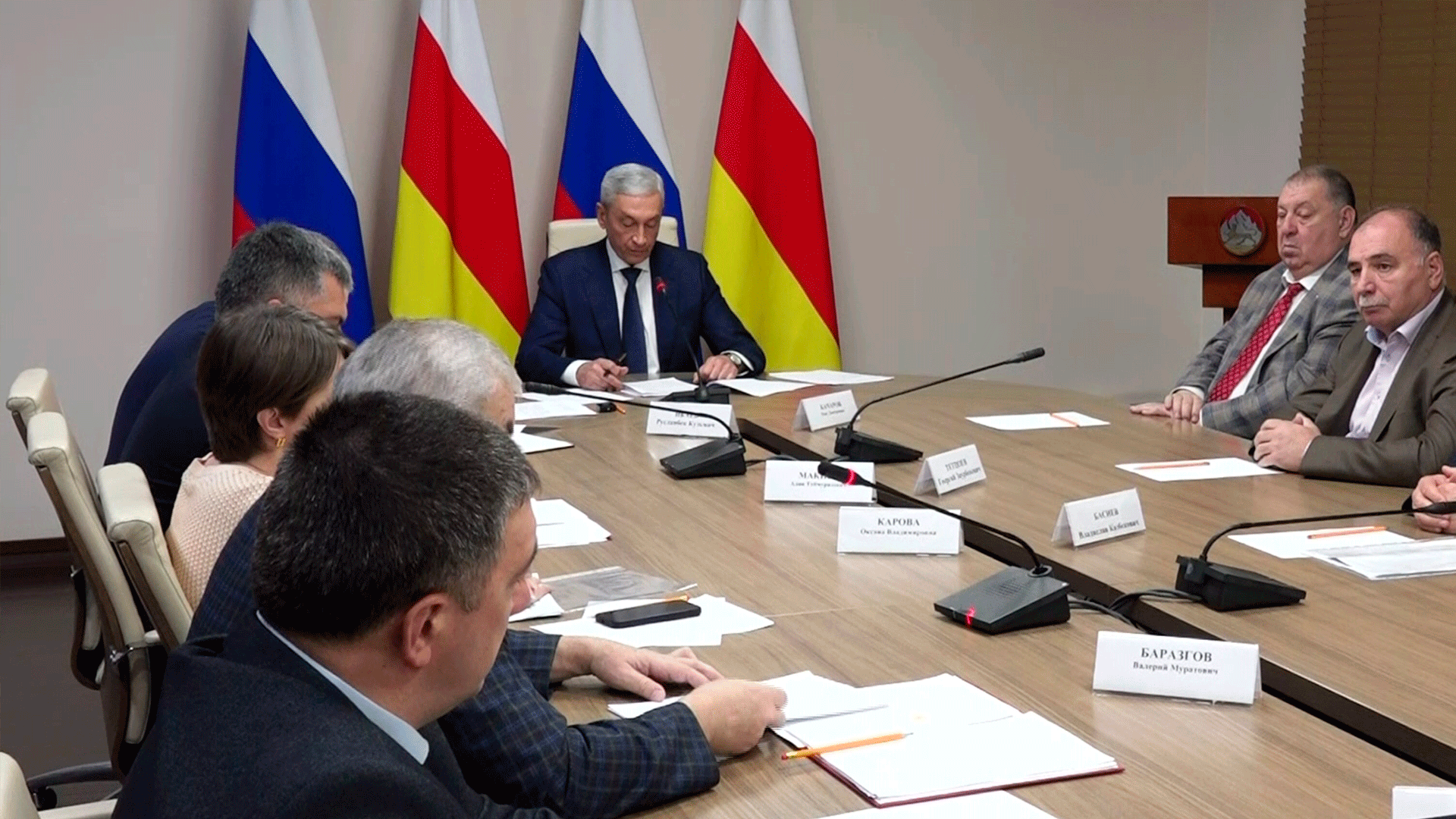Борис Джанаев провел совещание по вопросам деятельности Управления сельского хозяйства Северной Осетии