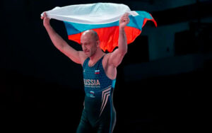 Сослан Марзоев завоевал золото чемпионата мира по спортивной борьбе среди ветеранов в Аммане