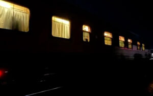 В поезде Владикавказ — Адлер совершенно нападение на конвоиров: погиб сотрудник ФСИН
